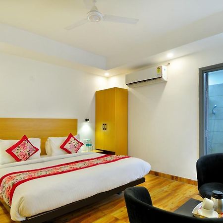 The Red York Hotel Ghaziabad Exterior foto