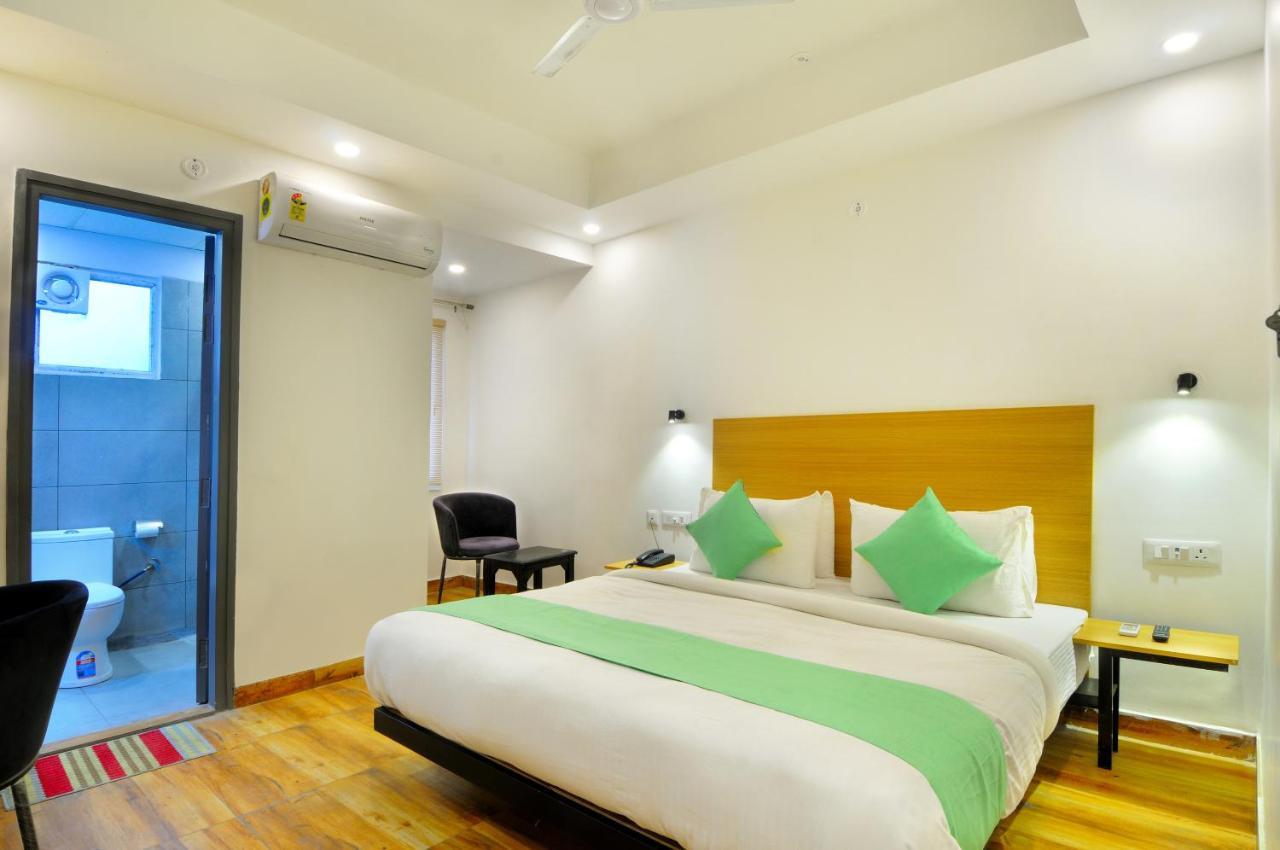 The Red York Hotel Ghaziabad Exterior foto